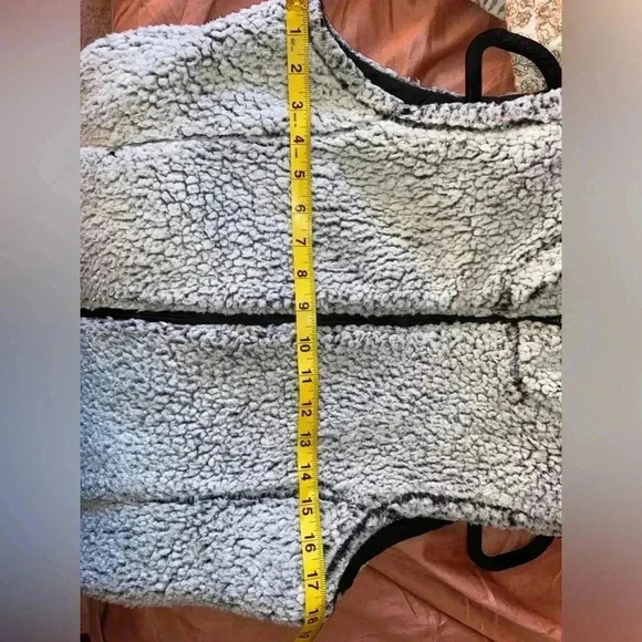 Free Country Women’s Small Reversible Vest - Picture 7 of 7